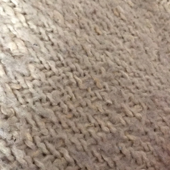 Meet your Posher, Ava - Picture 1 of 1